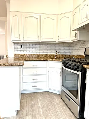 Rented by Remax Real Estate Professionals | media 26