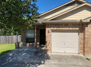 2302 S Bagdad Rd APT A, Leander, TX 78641