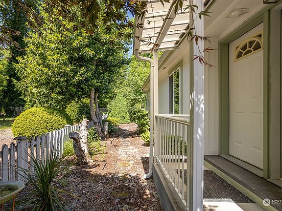 4th image of 2285 W Gray Sea Eagle Lane SW