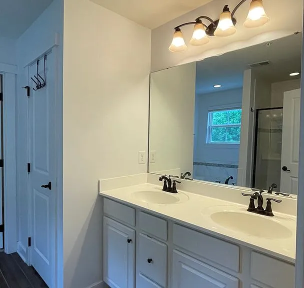 2309 Harmsworth Dr — Photo 19