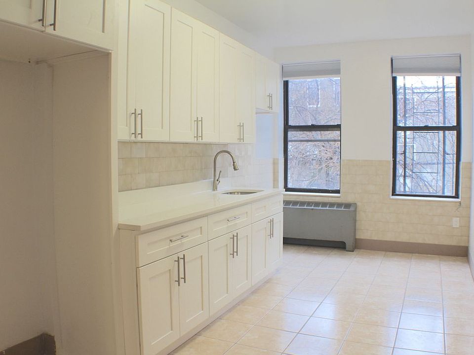 1st image of 247 Stanhope St #2L