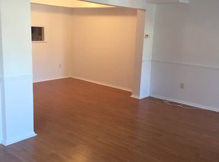 90 Hollybrooke Dr, Langhorne, PA 19047
