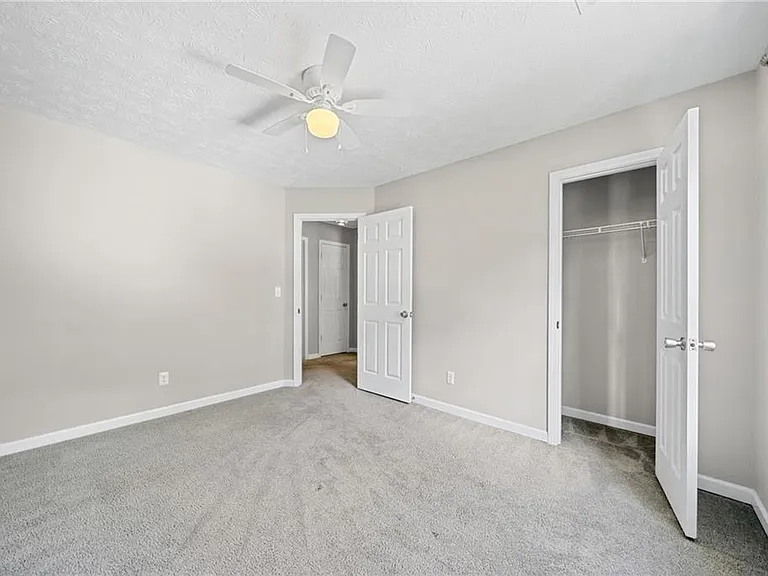 5590 Princeton Oaks Dr — Photo 31