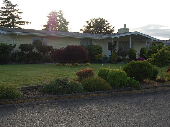 2nd image of 10614 Westwood Dr SW