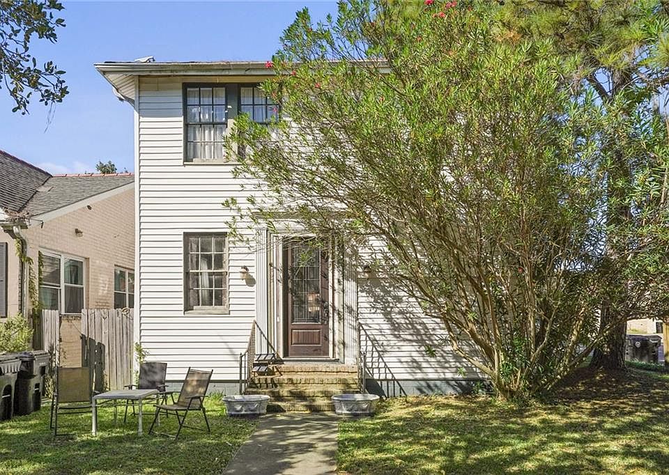 1st image of 893-95 Hidalgo St