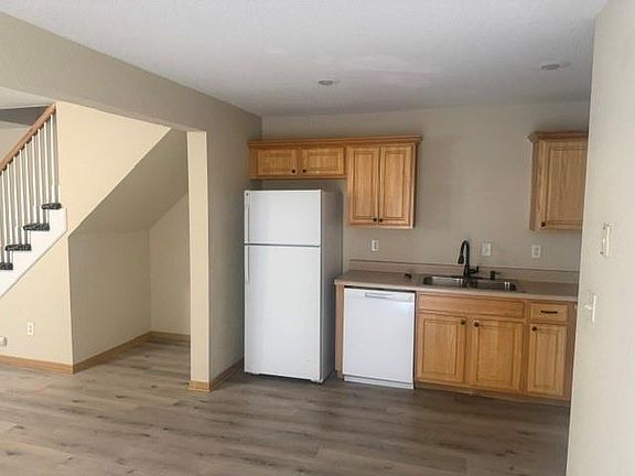 5th image of 18504 3rd St
