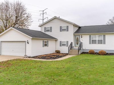 1482 Coty Dr SW, Canton, OH, 44706