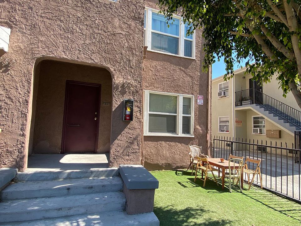 1st image of 730 N Saint Andrews Pl