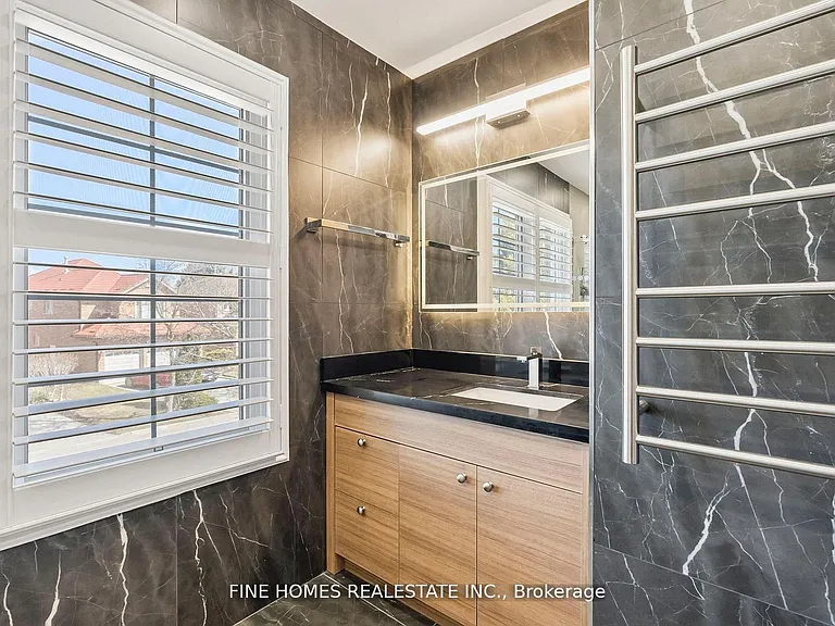 109 Angelina Ave — Photo 16
