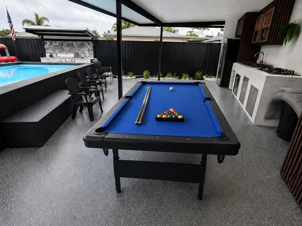 14215 Jackson St, Miami, FL 33176