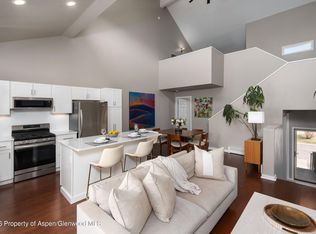 2003 Arbor Park Dr APT 1-B, Basalt, CO 81621