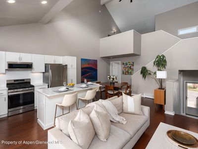 2003 Arbor Park Dr APT 1-B, Basalt, CO, 81621