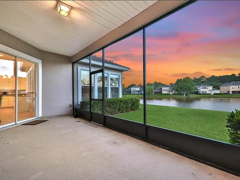 10036 Watermark Ln — Photo 2