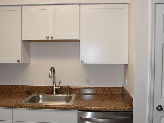 4th image of 3111 W Horatio St APT 203