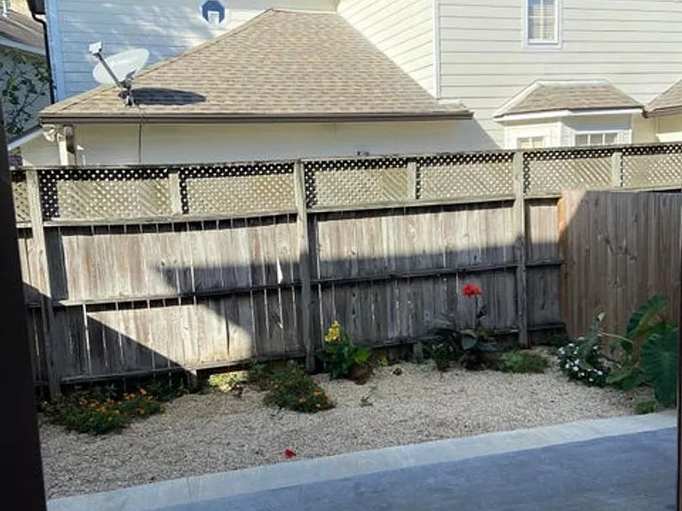 108 Appleoak Avenue — Photo 9