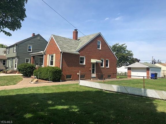 5th image of 3410 Silverdale Ave