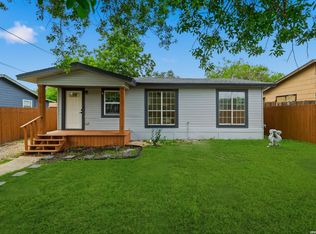 534 Aaron Pl, San Antonio, TX 78221
