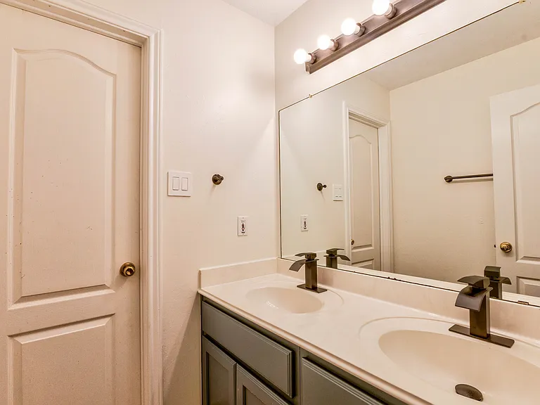 1708 Pagedale Cv — Photo 26