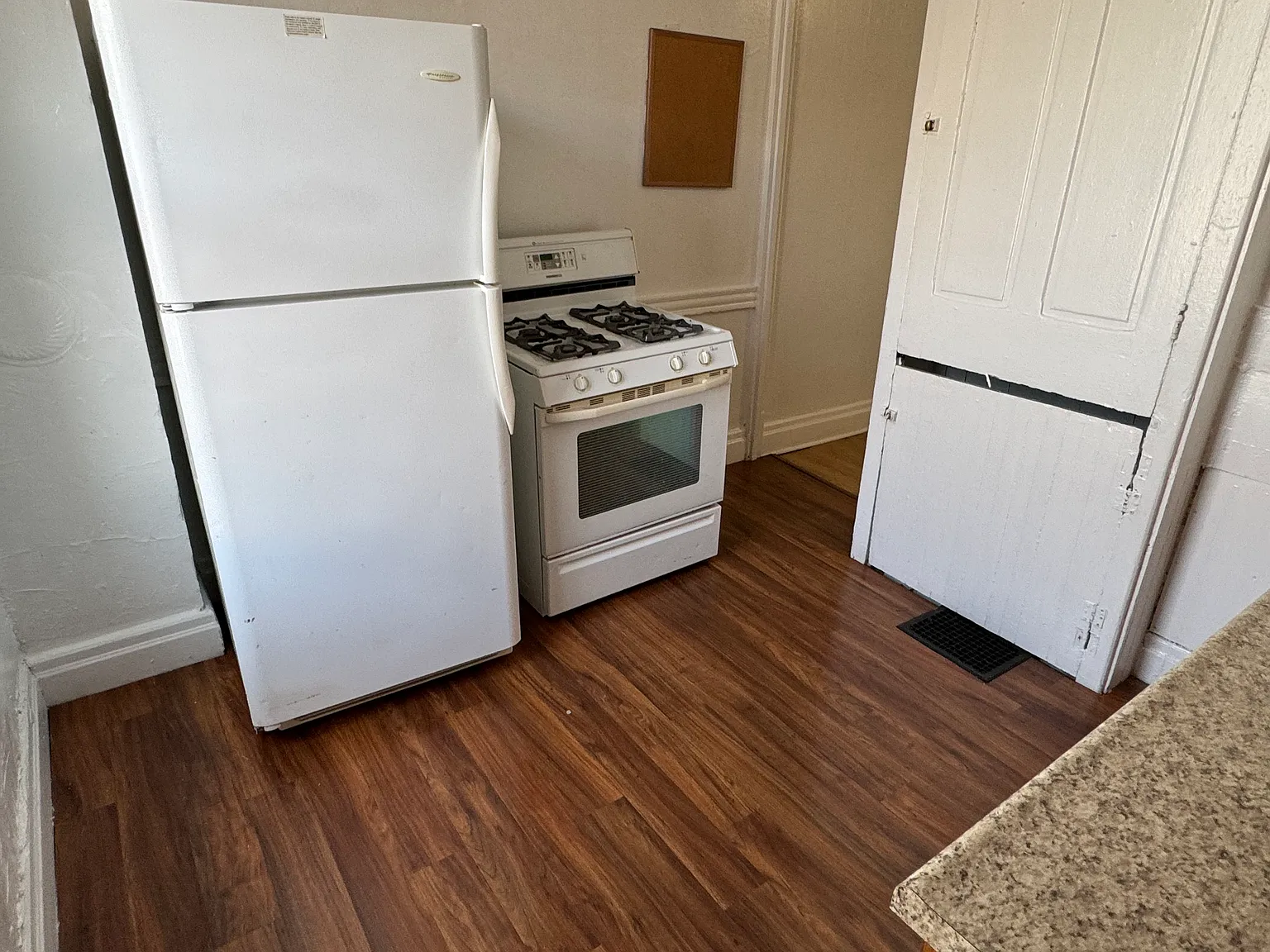 3 bed, $2,500 — Photo 2