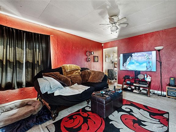 2nd image of 45 S Halloway St