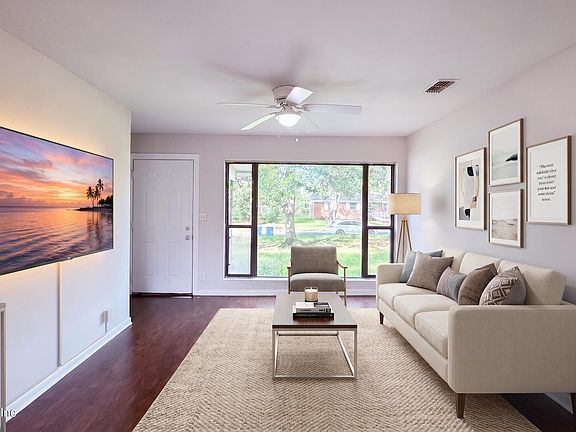 2nd image of 2962 RIBAULT Circle