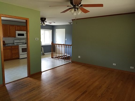 2nd image of 8129 W 129th St