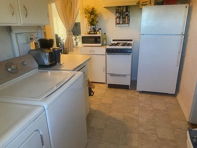 2971 Villa St — Photo 6