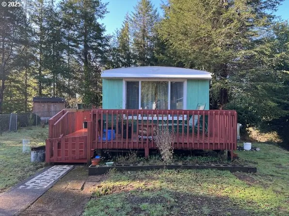 1050 N Cedar Point Rd Space C15, Coquille, OR 97423