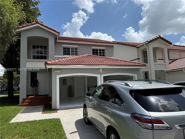 13887 SW 103rd Ln #13887 — Photo 8