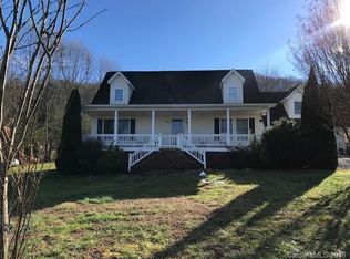 41 Parkwood Rd, Hendersonville, NC 28739