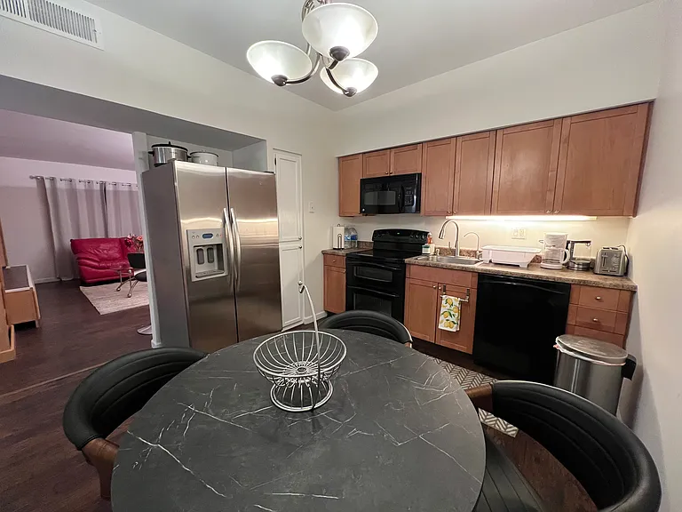 355 E Thomas Rd #B209 — Photo 3