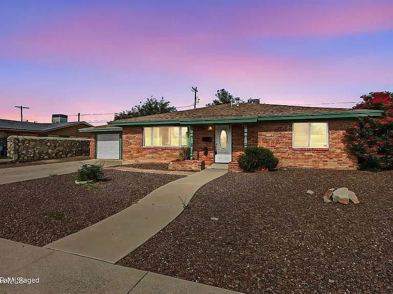 3020 Wedgewood Dr — Photo 32