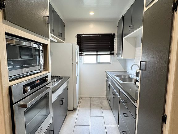 4th image of 18546 Clark St APT 8