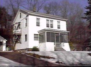 32 Linden Ave, Hamden, CT 06518