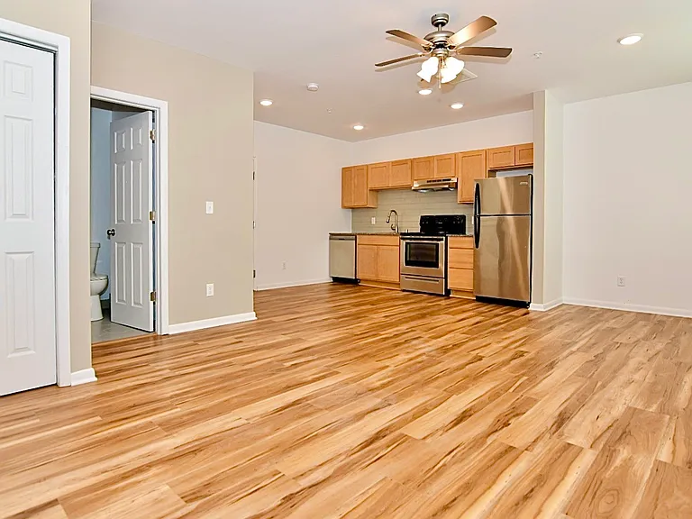 Stevens Square Apartments — Photo 38