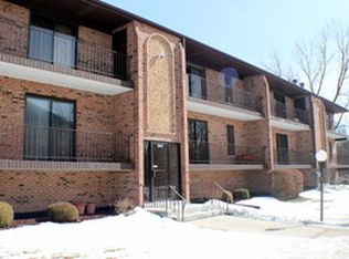 11351 Moraine Dr, Palos Hills, IL 60465