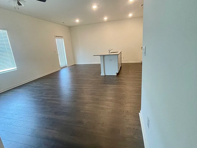 320 Koslin Loop — Photo 5