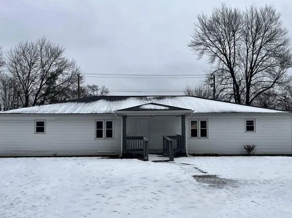 411 N Pine St, Brazil, IN 47834