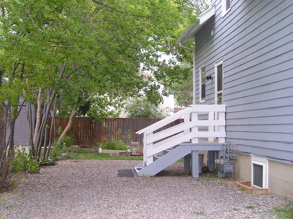 Back Entrance Apt#2