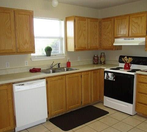 3rd image of 213 Bobbie Ann Ct
