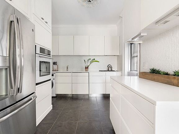 5th image of 808 8th Ave APT 2L