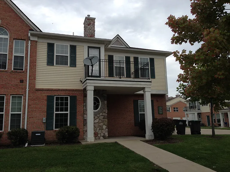 23870 Northstone Village Dr — Photo 40