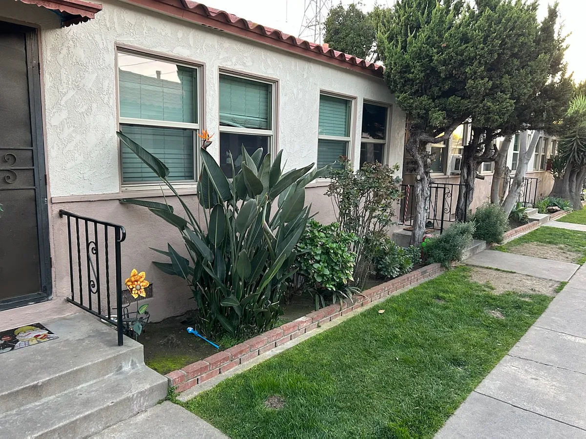 Building Photo - 8990 Virginia Ave #J
