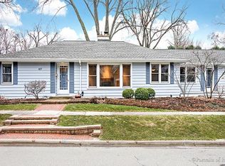 607 High Rd, Glen Ellyn, IL 60137