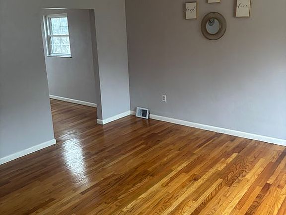 5th image of 1207 Monongahela Blvd