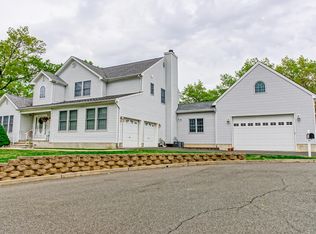 4 2nd St, Barnegat, NJ 08005