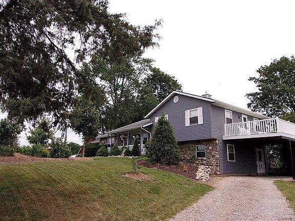 2nd image of 64122 County Road 33