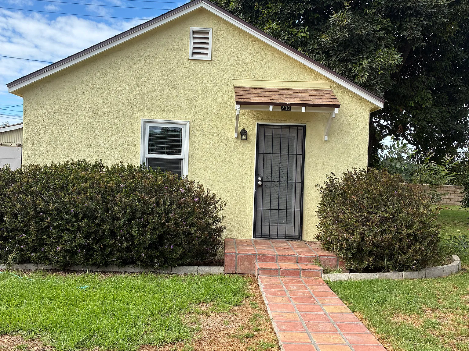 Sequoia Ave, Ventura — Photo 1