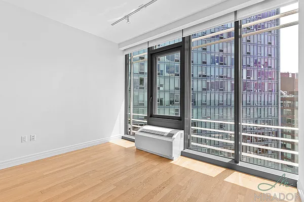 Rented by Mirador Real Estate | media 42