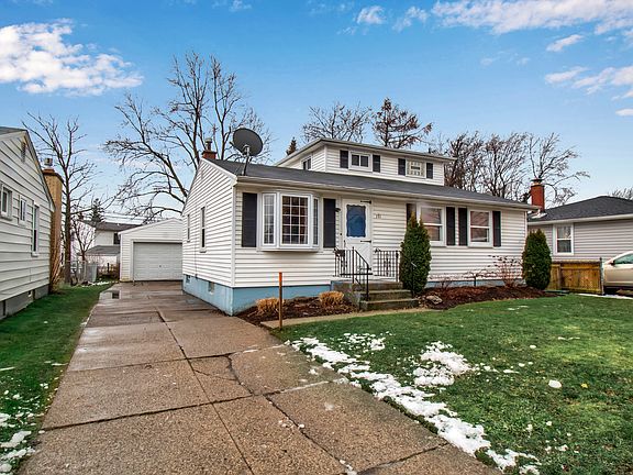 2nd image of 191 Greenway Blvd